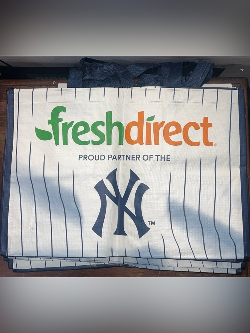 Lot Of 25 FRESH DIRECT NY Yankees Grocery Reusable Shopping Tote Bags 18x12x12
